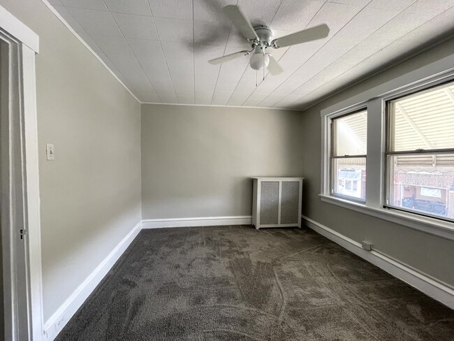 Building Photo - 3 Bedroom Home in Bridesburg for Rent!