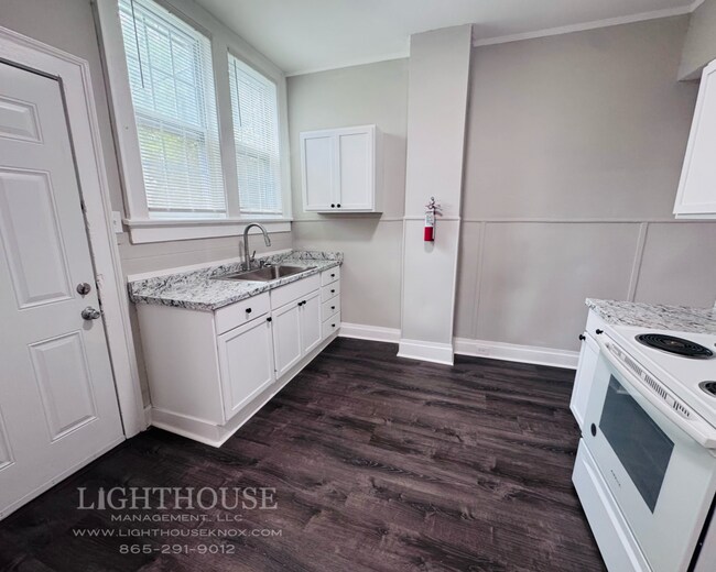 Building Photo - 3120 E Fifth Avenue $1,395