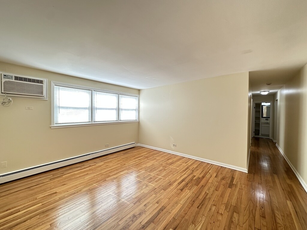 Building Photo - 630 Lincoln Ave