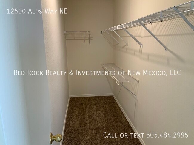 Building Photo - 12500 Alps Way NE