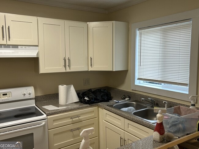 Building Photo - 201 Mt Moriah Rd