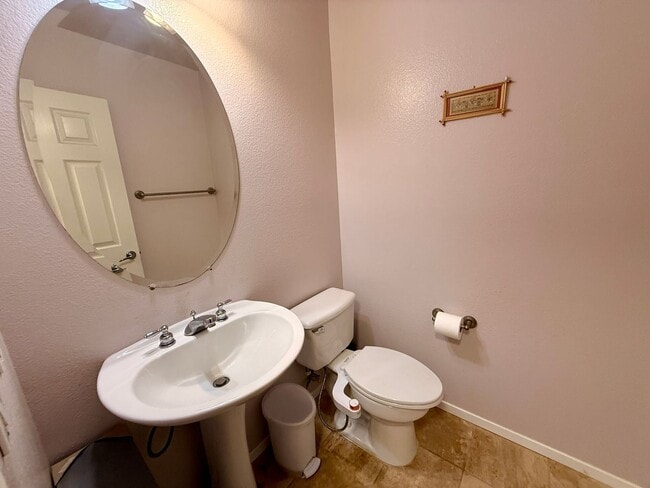 Building Photo - Scripps 3br plus loft garage yard granite kitchen TEXT 858-774-1574