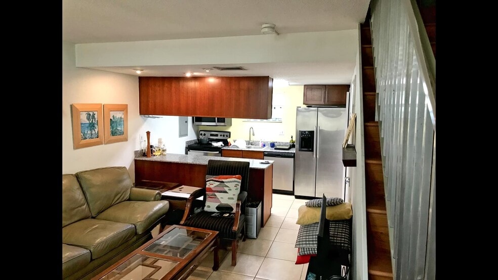 Building Photo - 8950 SW 69th Ct