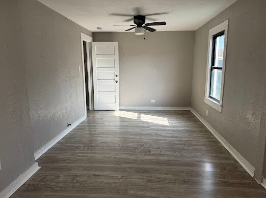 Building Photo - 233 Blevins St