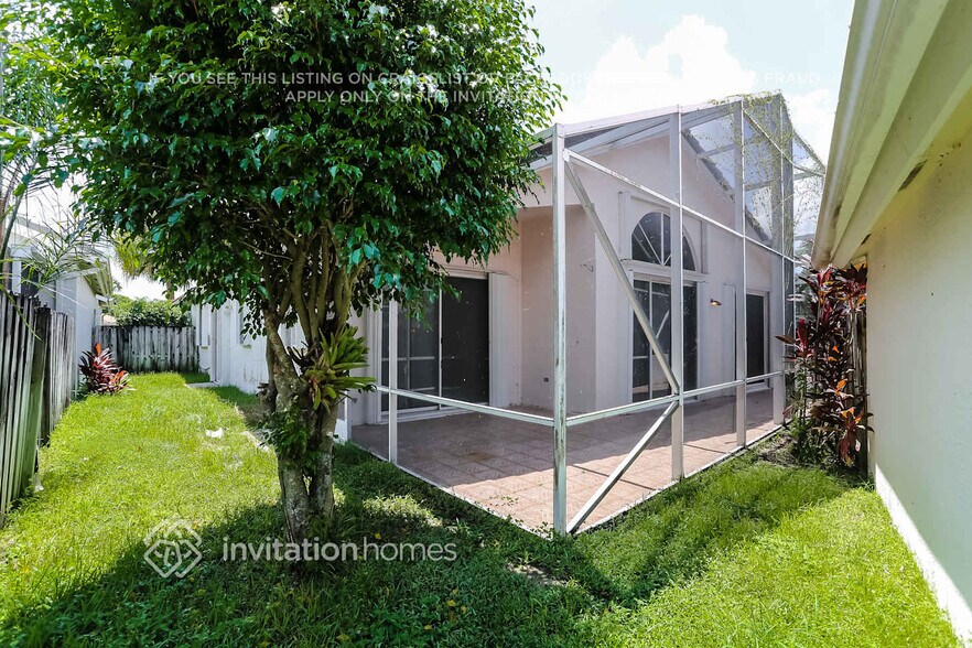 Building Photo - 6875 Northtree Ct