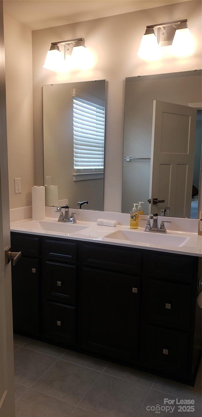 Building Photo - 10408 Dalton Woods Ct NW