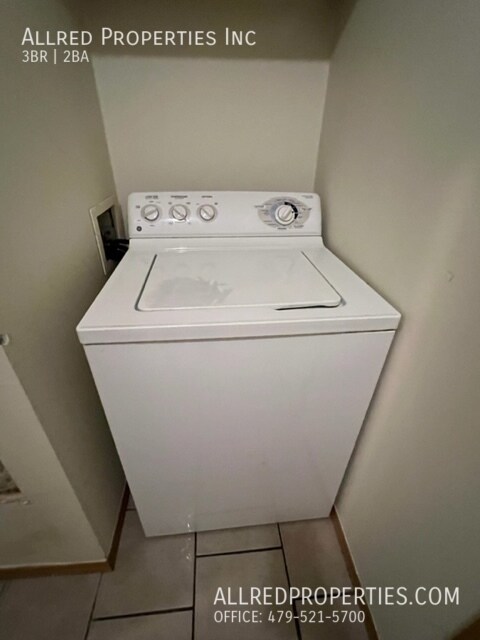 Building Photo - 1675 Evalyn Cir