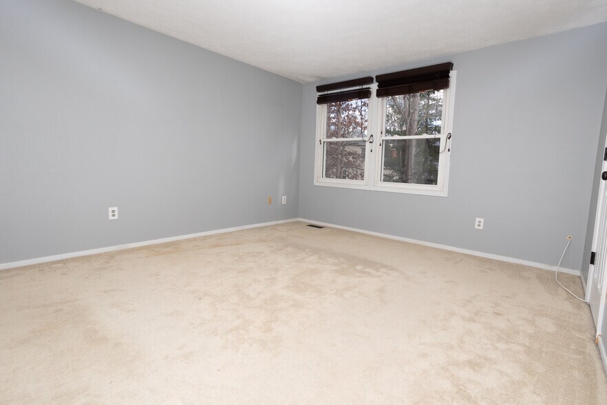 Master - 16003 Fairway Dr