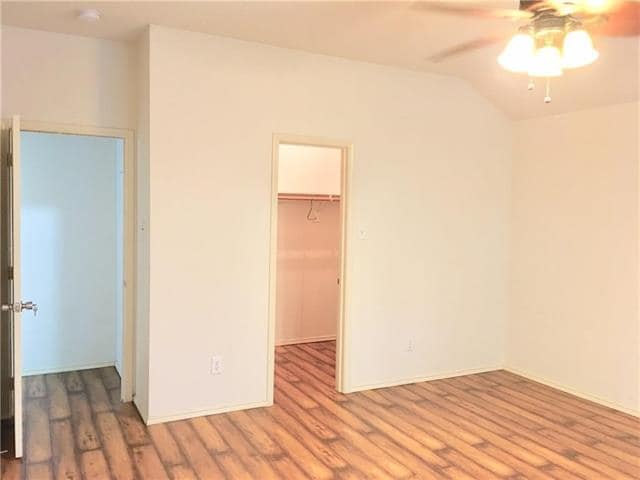 Building Photo - 9217 Warren Dr