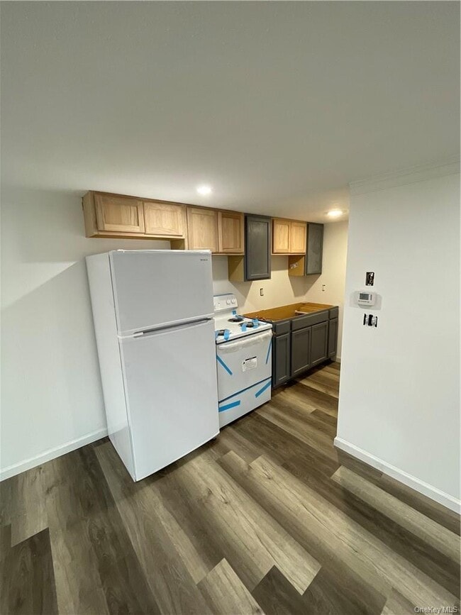 Building Photo - 4927 State Rte 55