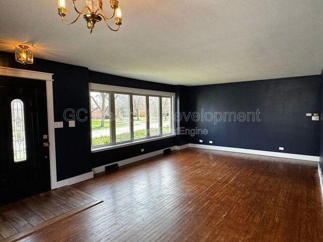 Building Photo - 510 N Fairview Ave