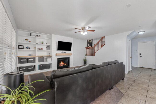 Building Photo - 16029 N 171st Dr