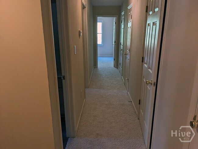 Building Photo - 170 Woodhaven Ridge