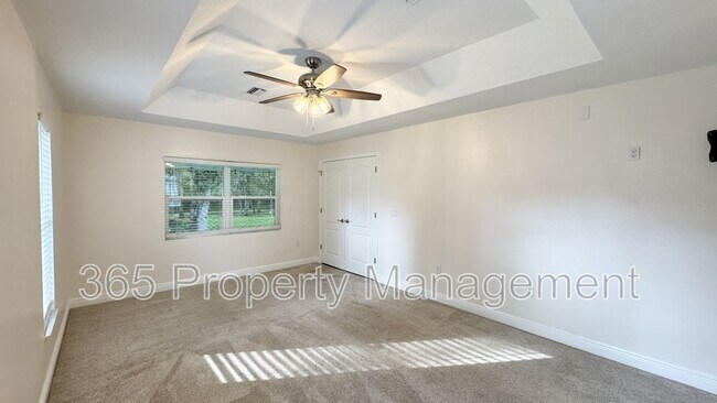Building Photo - 616 Erin Way