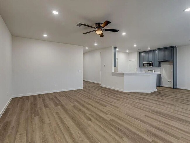 Building Photo - 8305 NW 163rd Ter