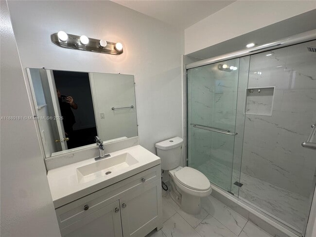 Building Photo - 2761 SW 58th Manor