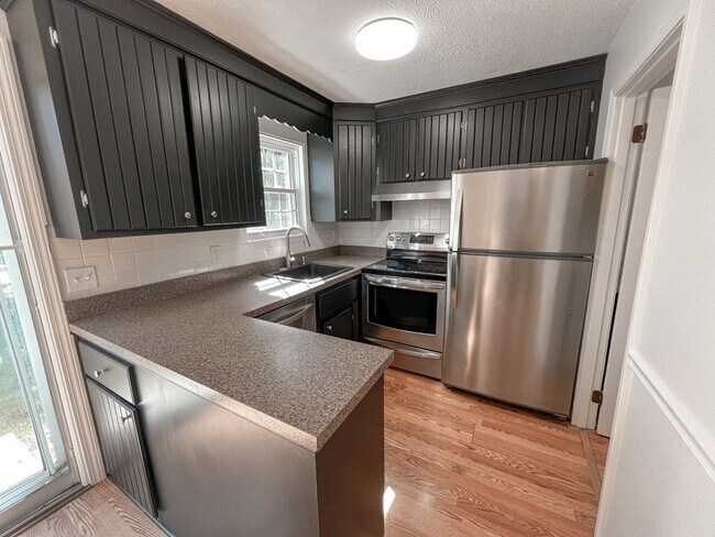 Building Photo - 75 Sandy Pond Rd