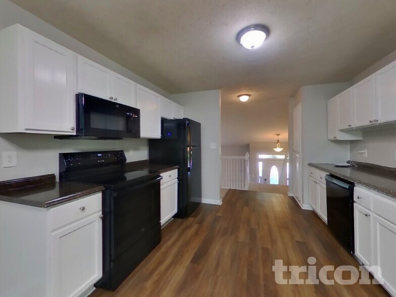 Building Photo - 1710 Hidden Shoals Dr SE