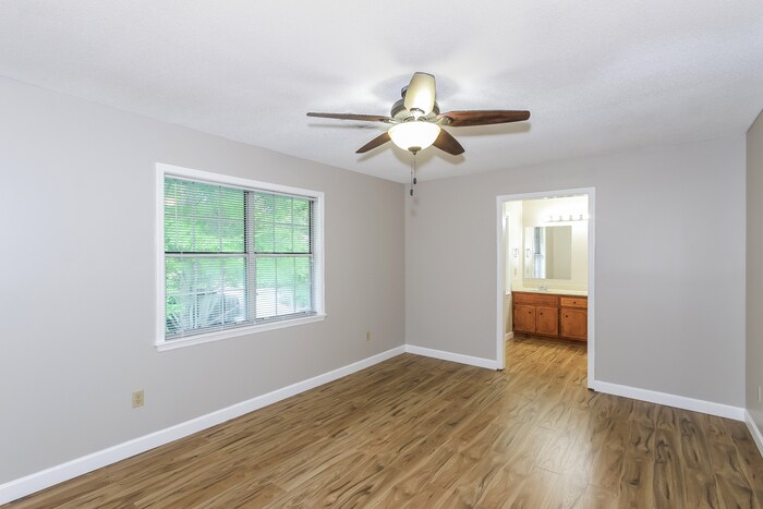 Building Photo - 4749 Red Leaf Way