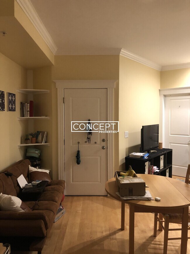 Building Photo - 156A Magazine Unit 23