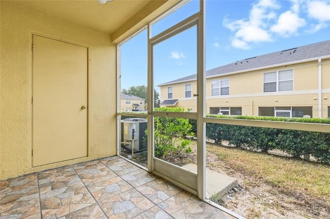 Building Photo - 208 Dragons Fire Pl