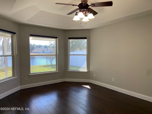 Building Photo - 9226 Hawks Run Ln