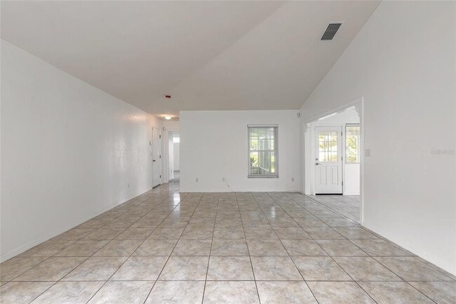 Building Photo - 1694 Town Park Dr