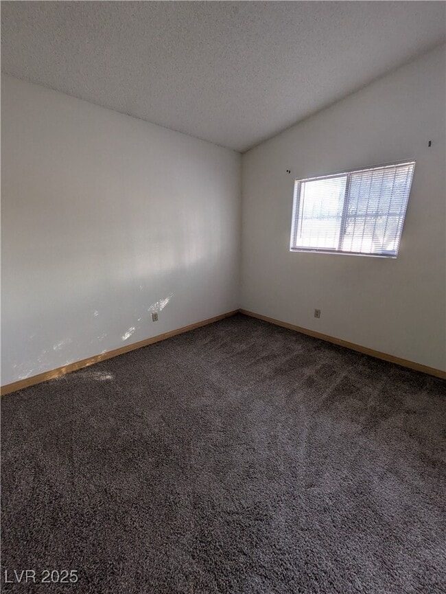 Building Photo - 4252 Rollingstone Dr