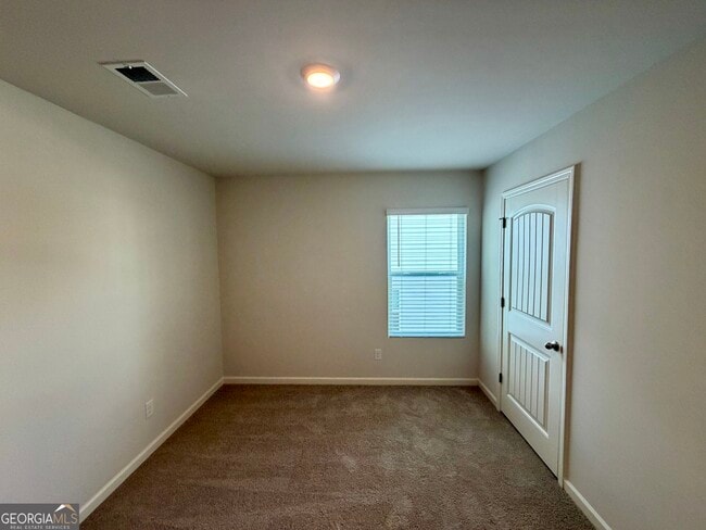 Building Photo - 8233 Bluewater Dr