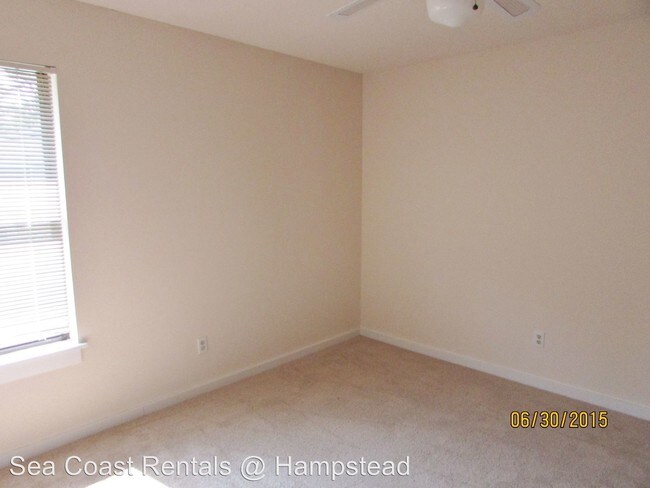 Building Photo - 710 Azalea Dr