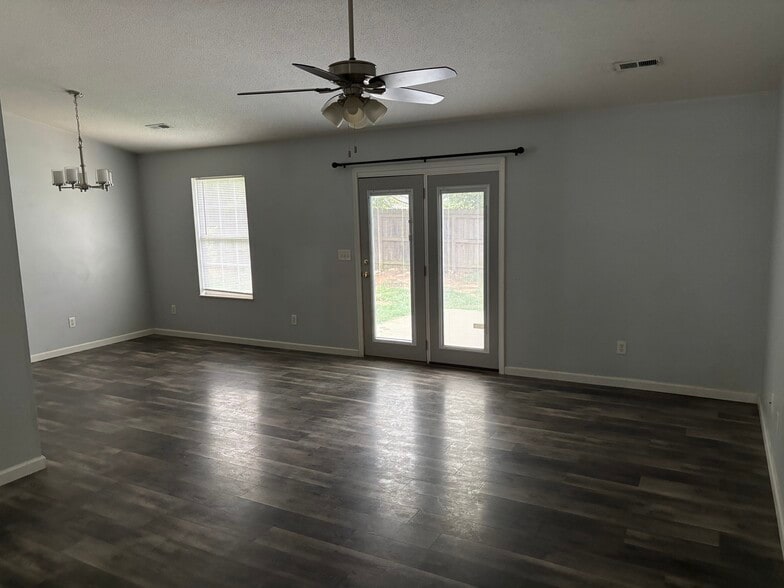 Building Photo - 6359 Gary Moore Ln