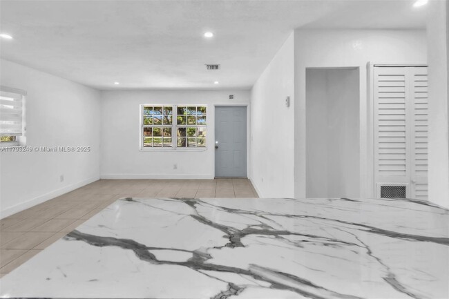 Building Photo - 11790 SW 34th St