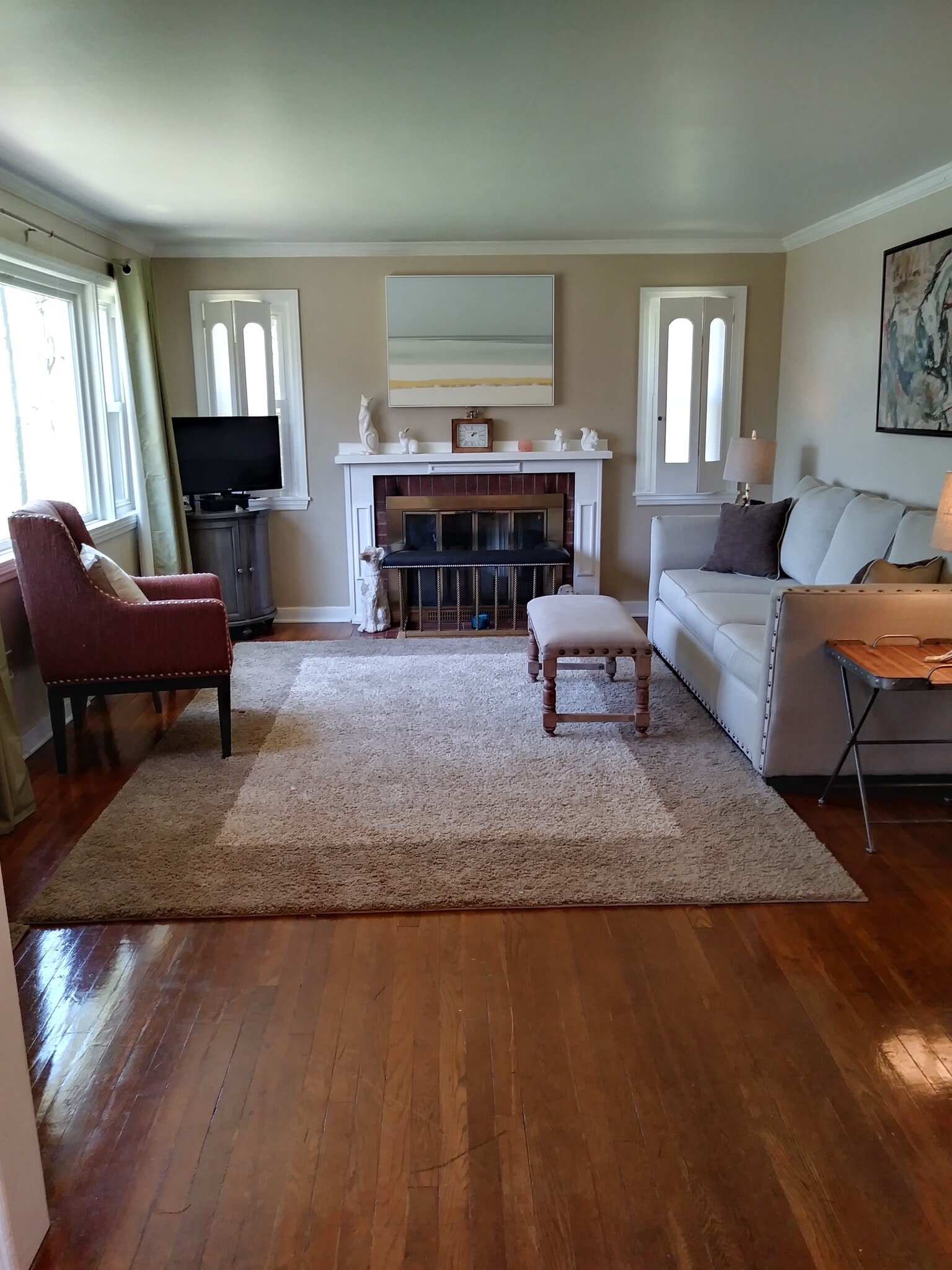 Living room. - 117 Fern Hollow Rd