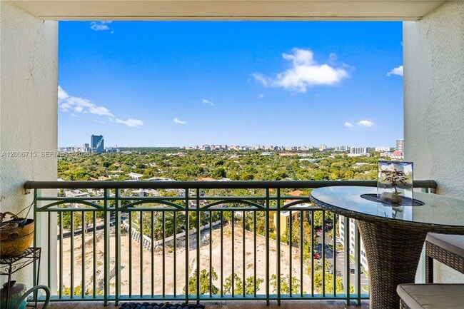 Building Photo - 3350 SW 27th Ave