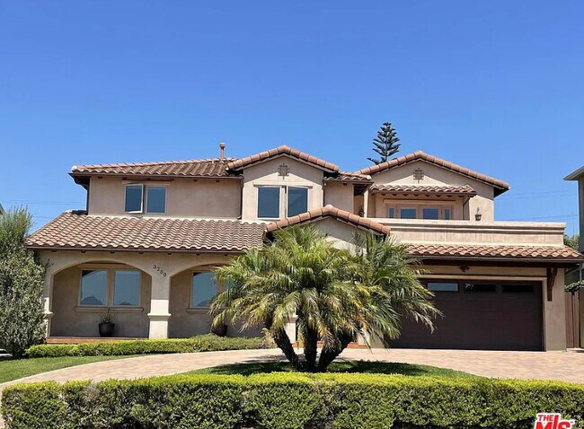 Building Photo - 3250 Midvale Ave