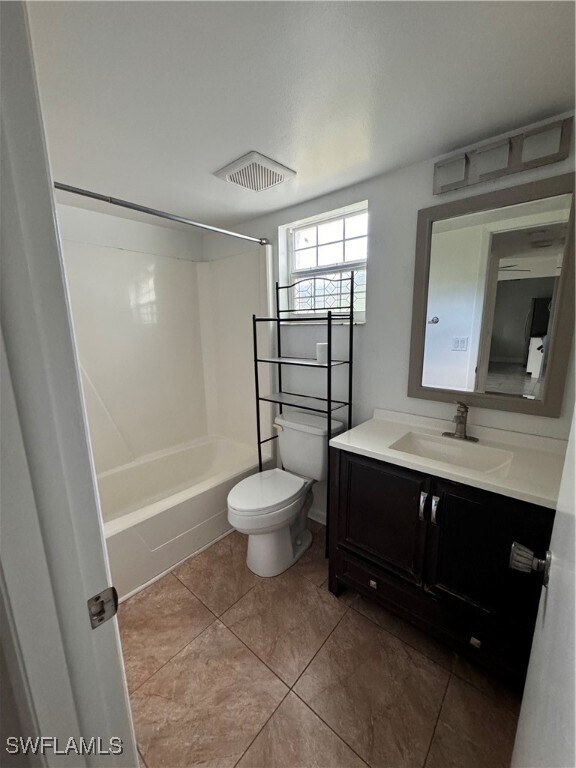 Building Photo - 7035 Cedarhurst Dr