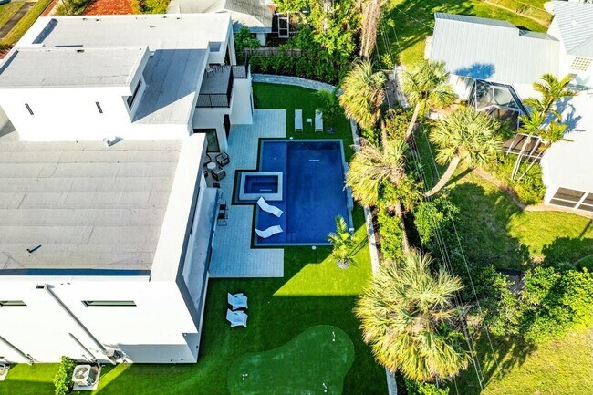 Building Photo - 13460 U.S. Rte 1