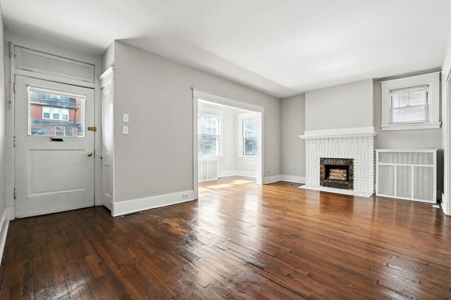 Building Photo - 1523 S Negley Ave