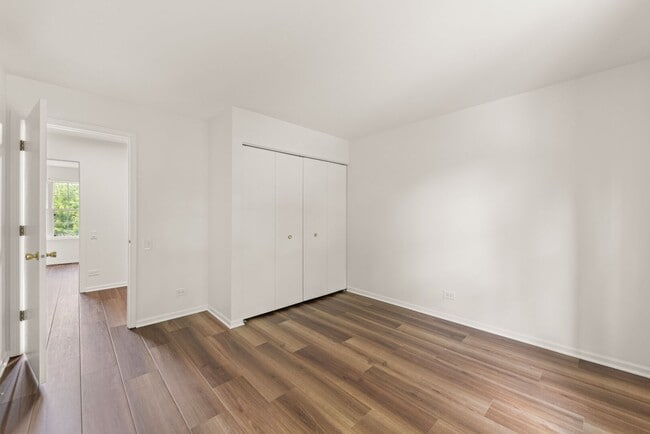 Building Photo - 182 Half Moon Cir