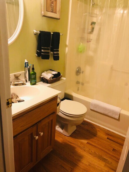 Building Photo - 210 Alum Springs Rd