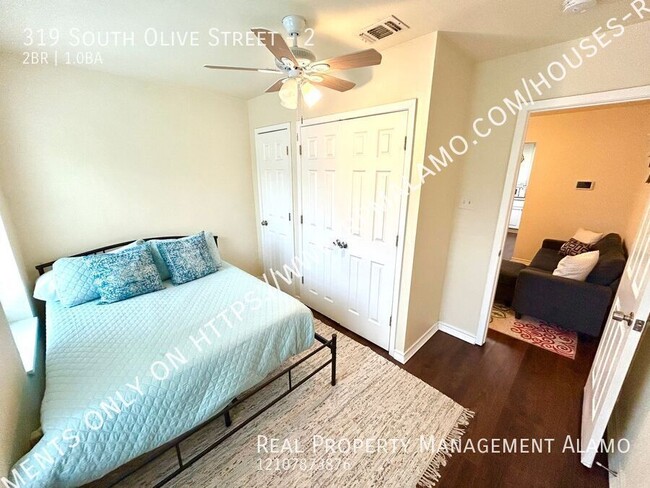 Building Photo - AVAILABLE NOW! FULLY FURNISHED 2 Bedroom /...