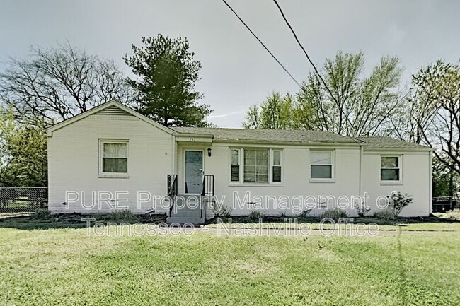 Primary Photo - 537 Whispering Hills Dr