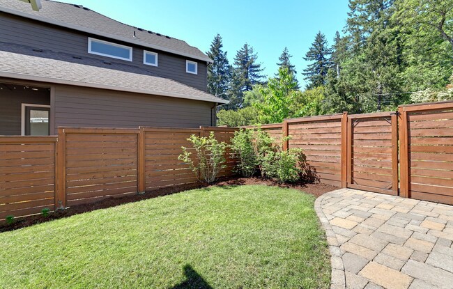 Building Photo - 9206 SW W Haven Dr
