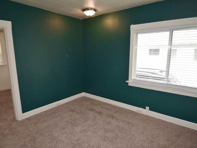 Building Photo - 89 Marindale Ave