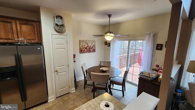 Building Photo - 168 Pennsbury Ln