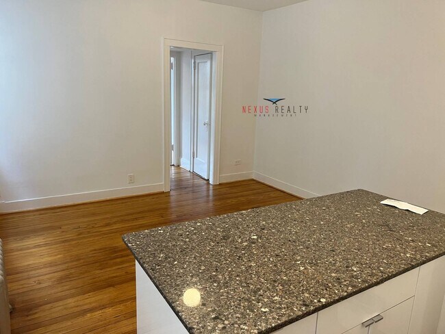 Building Photo - 25-47-47 33rd St