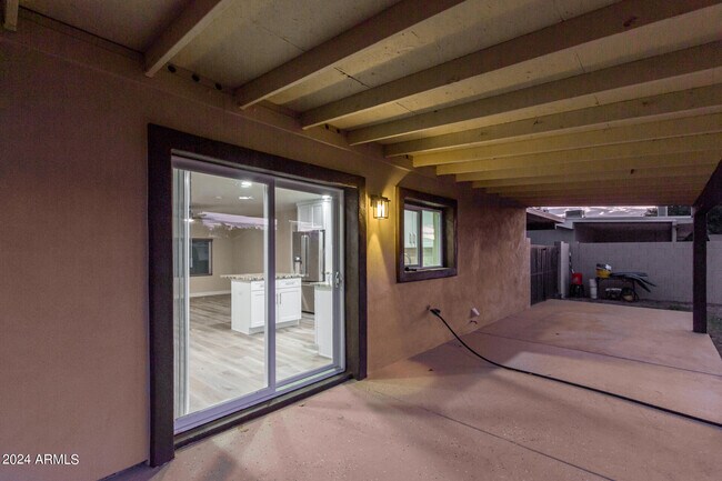 Building Photo - 1602 W Rockwood Dr