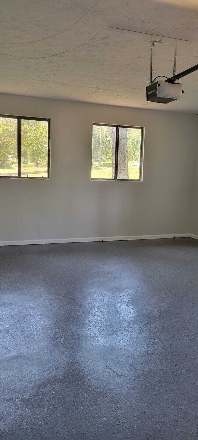 Building Photo - Three Bedroom Split Level Home/Unfinished ...