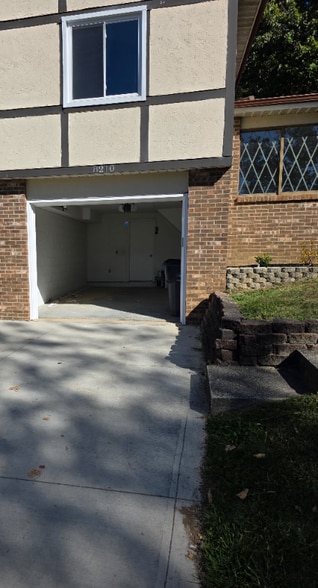 Building Photo - 8210 Goldsmith Dr