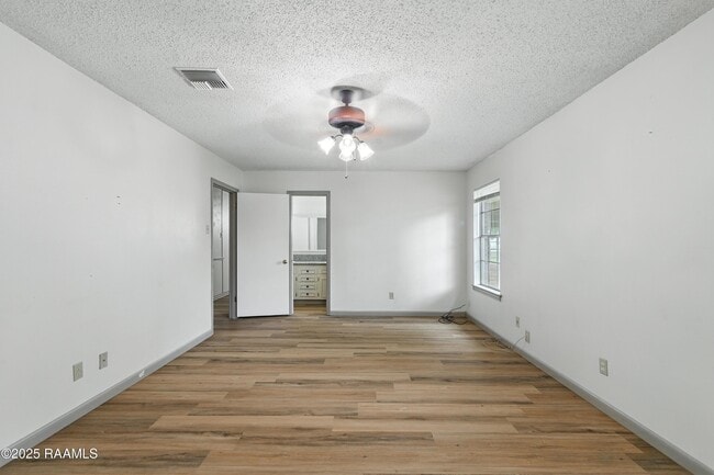 Building Photo - 301 Estainville Ave